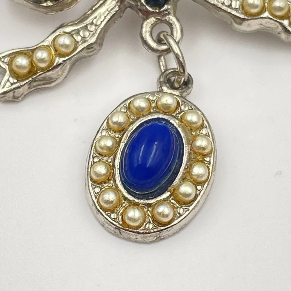 Vintage Silver Tone Faux Pearl Blue Cabochon‎ Dangle Bow Brooch Pin Jewelry 90s
